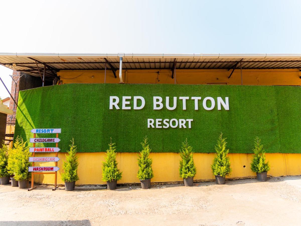 Red Button Resort 马哈巴莱斯赫瓦尔 外观 照片